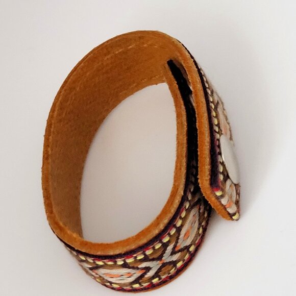 Aztec Embroidered Leather Cuff Bracelet 7and 8" x 7/8" - Picture 2 of 7